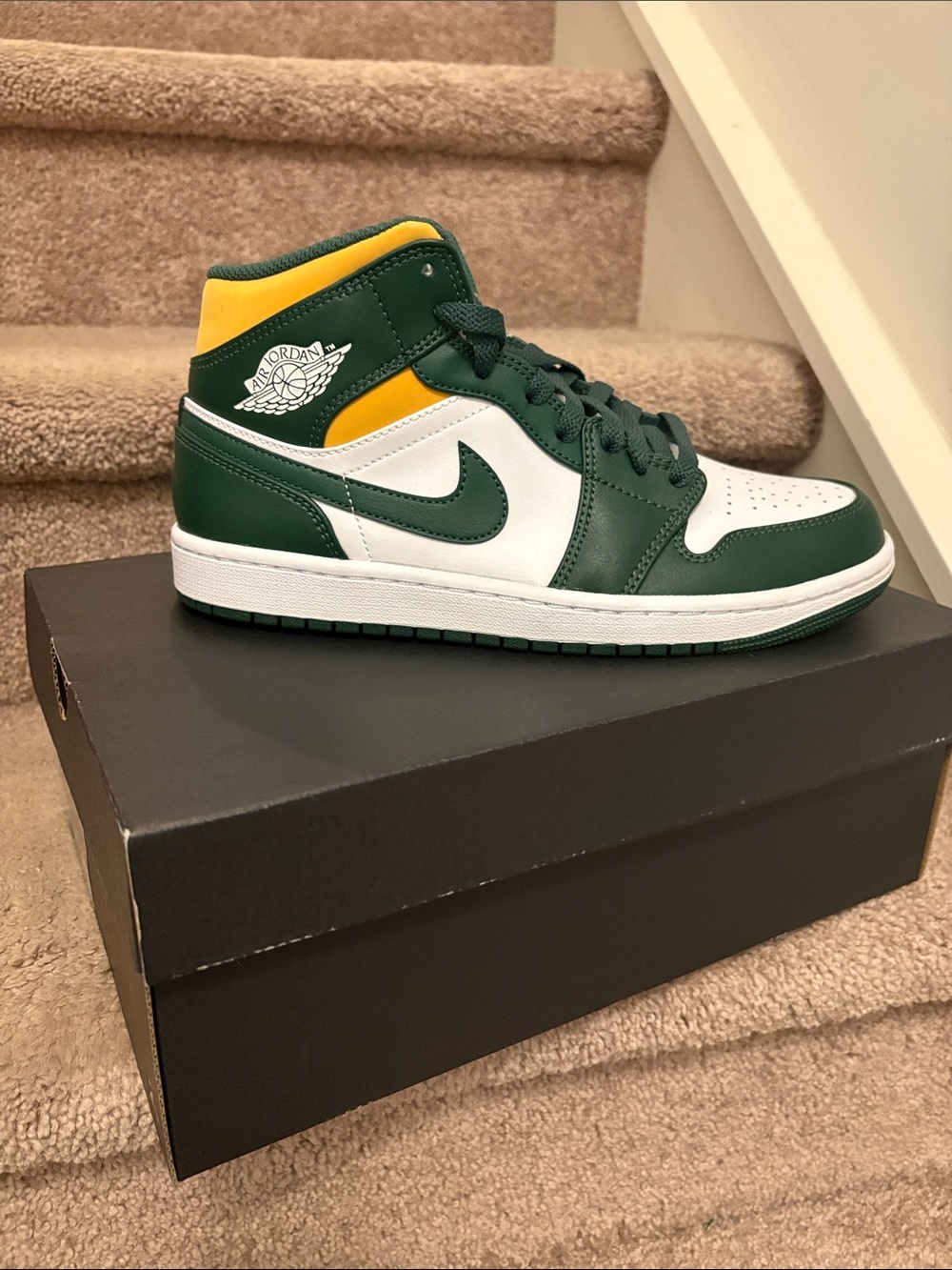 Air Jordan 1 Men’s Mid-Top Sneakers — Green/White/Yellow